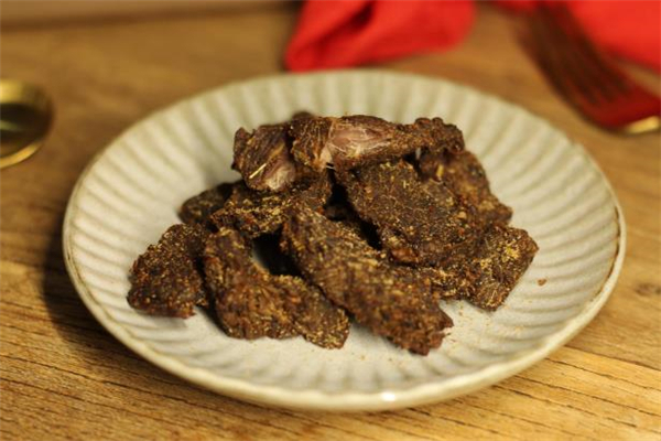 牛肉干熱量是多少 吃牛肉干容易長(zhǎng)胖嗎 牛肉干熱量是多少 吃牛肉干容易長(zhǎng)胖嗎