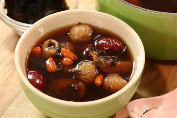 桂圓紅棗湯能加蜂蜜嗎 桂圓紅棗湯放紅糖還是冰糖 桂圓紅棗湯能加蜂蜜嗎 桂圓紅棗湯放紅糖還是冰糖