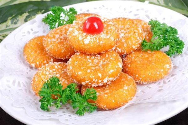 南瓜餅適合什么人吃 南瓜餅吃多了會(huì)怎么樣 南瓜餅適合什么人吃 南瓜餅吃多了會(huì)怎么樣