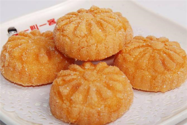 南瓜餅適合什么人吃 南瓜餅吃多了會(huì)怎么樣 南瓜餅適合什么人吃 南瓜餅吃多了會(huì)怎么樣