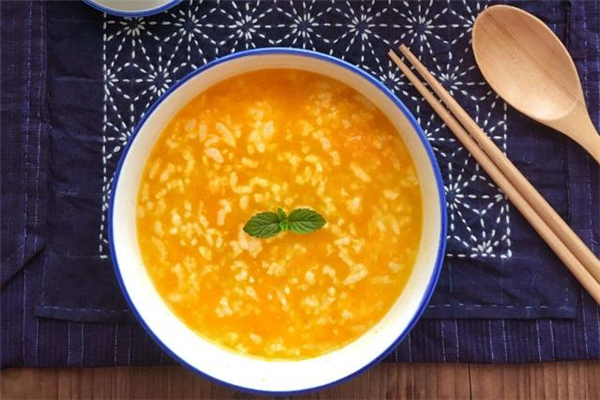 南瓜粥可以放枸杞嗎 南瓜粥可以放綠豆嗎 南瓜粥可以放枸杞嗎 南瓜粥可以放綠豆嗎