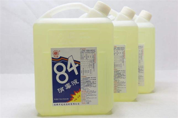 84消毒液能和酒精一起用嗎 84消毒液能噴在床上嗎 84消毒液能和酒精一起用嗎 84消毒液能噴在床上嗎
