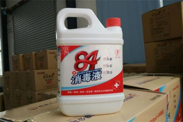 84消毒液噴在房間對(duì)人有害嗎 84消毒液多久揮發(fā)干凈 84消毒液噴在房間對(duì)人有害嗎 84消毒液多久揮發(fā)干凈