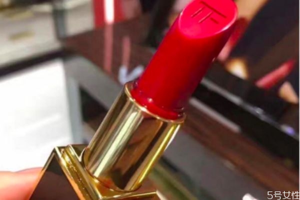 tf正品與高仿的區(qū)別 tf黑管口紅真?zhèn)舞b別 tf正品與高仿的區(qū)別 tf黑管口紅真?zhèn)舞b別