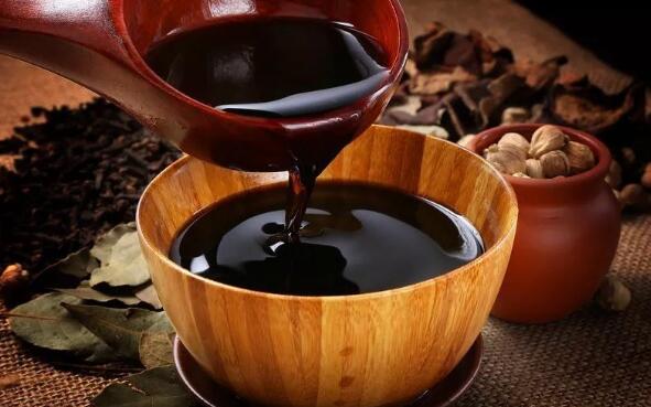 喝黑醋有減肥作用嗎 減肥黑醋和白醋哪個好 喝黑醋有減肥作用嗎 減肥黑醋和白醋哪個好