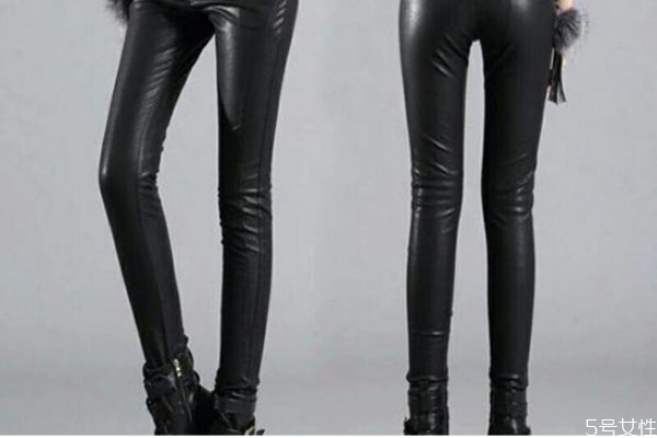 為什么皮褲穿起來很皺 皮褲怎么穿起來才不皺 為什么皮褲穿起來很皺 皮褲怎么穿起來才不皺