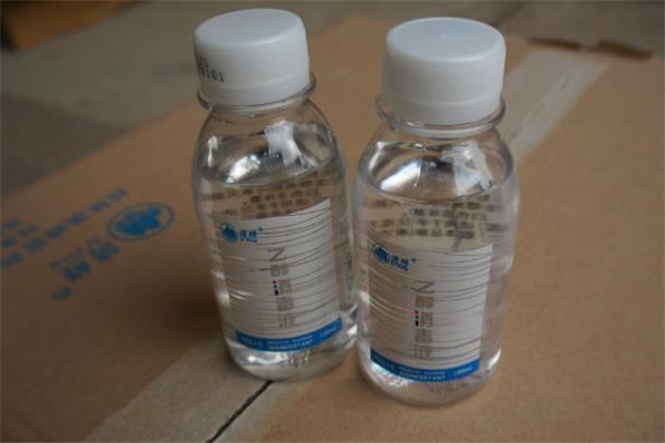 稀釋酒精用什么水 酒精稀釋能加自來(lái)水嗎 稀釋酒精用什么水 酒精稀釋能加自來(lái)水嗎