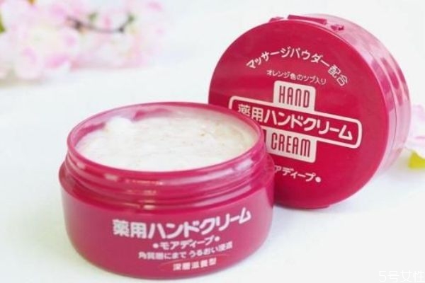 資生堂護(hù)手霜好用嗎 資生堂美潤(rùn)護(hù)手霜 資生堂護(hù)手霜好用嗎 資生堂美潤(rùn)護(hù)手霜