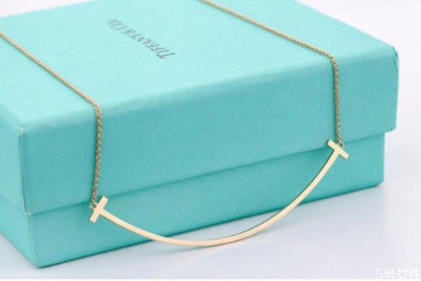 蒂芙尼笑臉項鏈是什么材質(zhì) tiffany笑臉項鏈價格 蒂芙尼笑臉項鏈是什么材質(zhì) tiffany笑臉項鏈價格