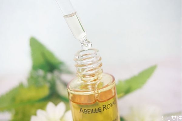 嬌蘭復(fù)原蜜孕婦能用嗎 嬌蘭復(fù)原蜜適合油皮嗎 嬌蘭復(fù)原蜜孕婦能用嗎 嬌蘭復(fù)原蜜適合油皮嗎