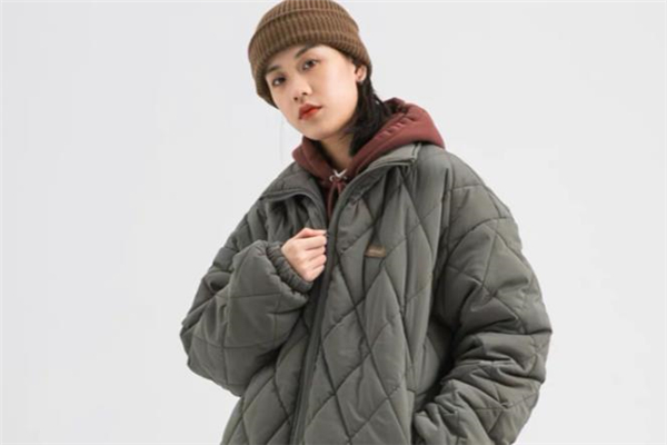 夾克棉服怎么搭配 夾克棉服搭配圖片 夾克棉服怎么搭配 夾克棉服搭配圖片