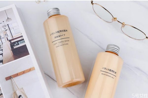 水乳有什么用 水和乳液有什么作用 水乳有什么用 水和乳液有什么作用