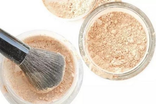 怎么定妝 沒(méi)有散粉應(yīng)急定妝 怎么定妝 沒(méi)有散粉應(yīng)急定妝