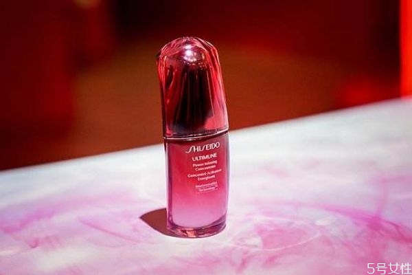 資生堂紅腰子白天晚上都能用嗎 搭配紅腰子能促進(jìn)吸收 資生堂紅腰子白天晚上都能用嗎 搭配紅腰子能促進(jìn)吸收