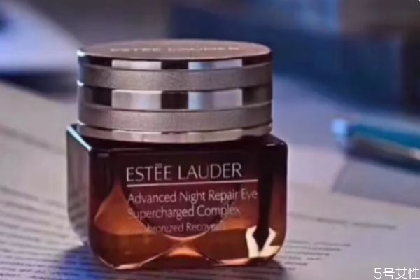 用雅詩蘭黛眼霜刺痛 雅詩蘭黛眼霜過敏癥狀 用雅詩蘭黛眼霜刺痛 雅詩蘭黛眼霜過敏癥狀