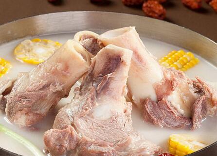 骨折能喝骨頭湯嗎 骨折幾天后能喝骨頭湯 骨折能喝骨頭湯嗎 骨折幾天后能喝骨頭湯