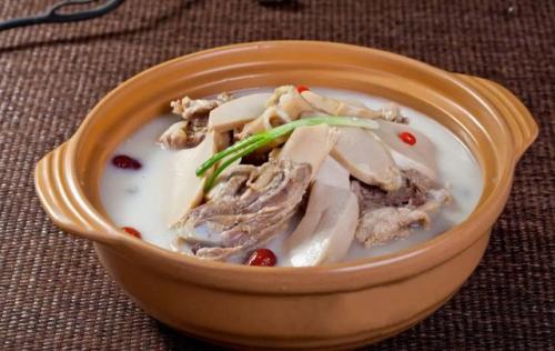 骨頭湯補(bǔ)鈣效果好嗎 骨頭湯怎么熬好喝 骨頭湯補(bǔ)鈣效果好嗎 骨頭湯怎么熬好喝