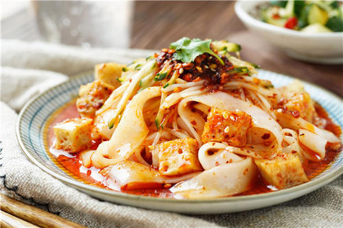 做好的涼皮怎么保存 涼皮怎么做才勁道 做好的涼皮怎么保存 涼皮怎么做才勁道