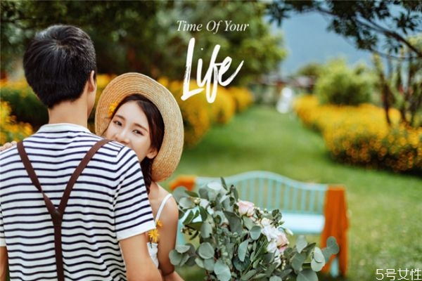 領(lǐng)了結(jié)婚證各住各家嗎 領(lǐng)證了沒結(jié)婚要住誰家