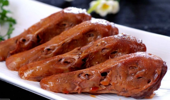吃鴨頭對(duì)身體有害嗎 什么樣的鴨頭好吃 吃鴨頭對(duì)身體有害嗎 什么樣的鴨頭好吃