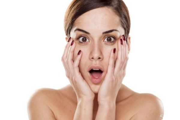 芹菜葉做眼霜科學嗎 芹菜怎樣做眼霜 芹菜葉做眼霜科學嗎 芹菜怎樣做眼霜