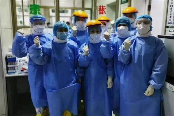 抽煙容易感染肺炎嗎 肺炎病人可以抽煙嗎 抽煙容易感染肺炎嗎 肺炎病人可以抽煙嗎