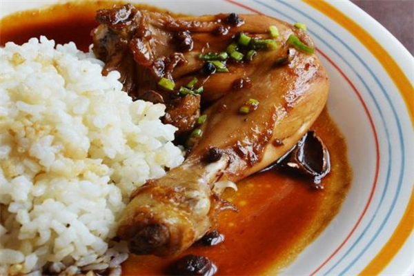 紅燒雞腿的熱量高嗎 紅燒雞腿吃了會上火嗎 紅燒雞腿的熱量高嗎 紅燒雞腿吃了會上火嗎