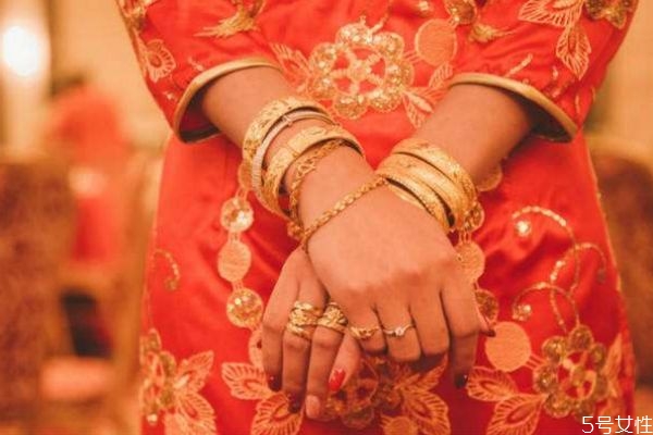 彩禮一般給多少錢合適 如何聰明商量要彩禮 彩禮一般給多少錢合適 如何聰明商量要彩禮