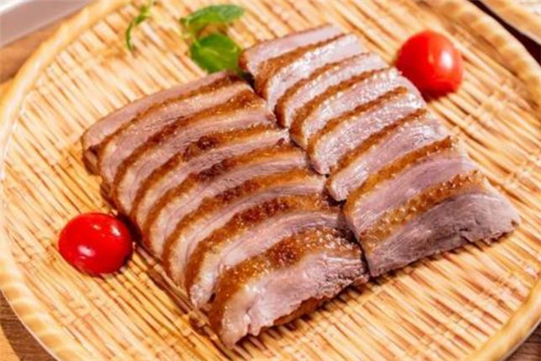 鵝肉是發(fā)物嗎 鵝肉的家常做法 鵝肉是發(fā)物嗎 鵝肉的家常做法