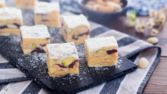 雪花酥可以用平底鍋?zhàn)鰡?雪花酥黃油加多了會怎樣 雪花酥可以用平底鍋?zhàn)鰡?雪花酥黃油加多了會怎樣