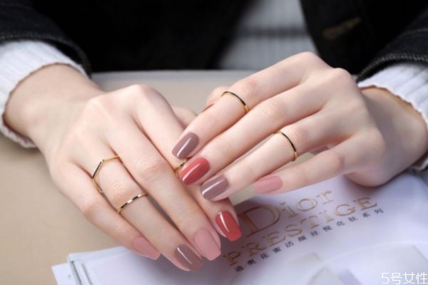 影響美甲持久度的因素有哪些 一般美甲可以保持多久 影響美甲持久度的因素有哪些 一般美甲可以保持多久