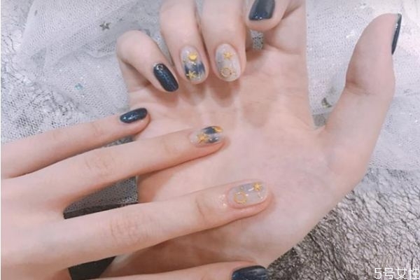 適合秋季的美甲風(fēng)格有哪些 秋季做什么美甲才好看 適合秋季的美甲風(fēng)格有哪些 秋季做什么美甲才好看