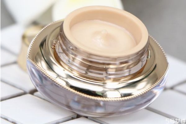 干性皮膚如何護理 干性皮膚冬天注意事項 干性皮膚如何護理 干性皮膚冬天注意事項