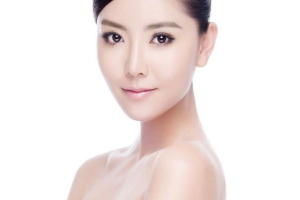 干性皮膚的特點(diǎn)是什么 干性皮膚冬季護(hù)膚方法 干性皮膚的特點(diǎn)是什么 干性皮膚冬季護(hù)膚方法