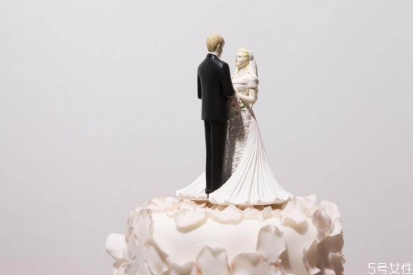 結(jié)婚領(lǐng)證日子怎么選 挑選結(jié)婚日子的講究 結(jié)婚領(lǐng)證日子怎么選 挑選結(jié)婚日子的講究