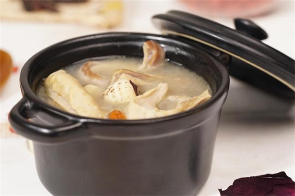 蓮子豬肚湯的做法 蓮子豬肚湯怎么做成奶白色 蓮子豬肚湯的做法 蓮子豬肚湯怎么做成奶白色