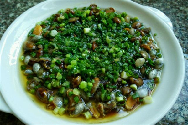 蔥油泥螺的做法 蔥油泥螺可以經常吃嗎 蔥油泥螺的做法 蔥油泥螺可以經常吃嗎