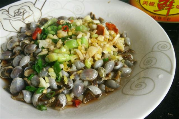 蔥油泥螺的做法 蔥油泥螺可以經常吃嗎 蔥油泥螺的做法 蔥油泥螺可以經常吃嗎