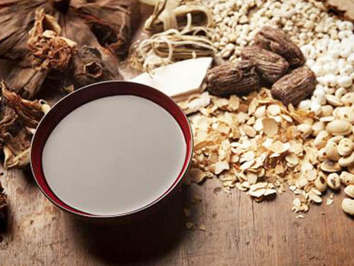 涼茶要飯后喝嗎 涼茶為什么不能空腹喝 涼茶要飯后喝嗎 涼茶為什么不能空腹喝