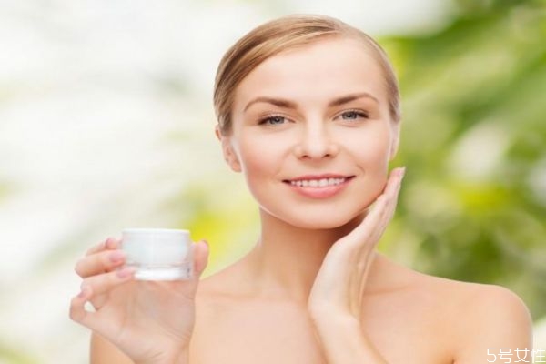 哪里可以測試皮膚 五種基本膚質(zhì)的辨別 哪里可以測試皮膚 五種基本膚質(zhì)的辨別