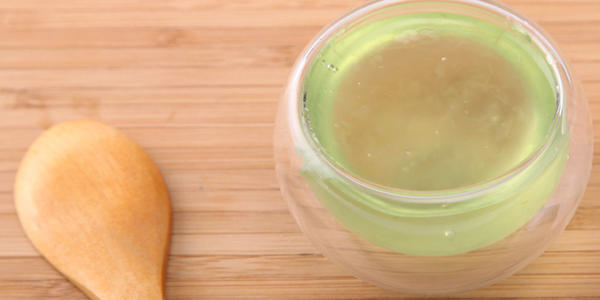 蘆薈茶的功效 蘆薈榨汁要去皮嗎 蘆薈茶的功效 蘆薈榨汁要去皮嗎