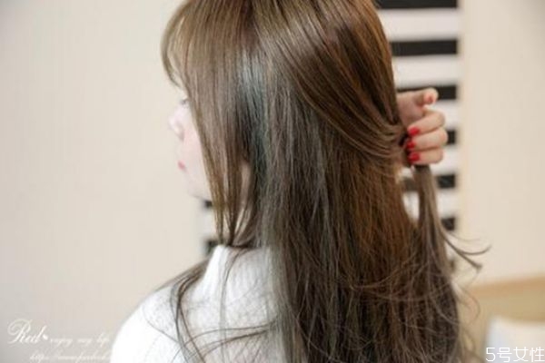 染發(fā)劑可以經(jīng)常用嗎 染發(fā)劑會(huì)導(dǎo)致脫發(fā)嗎 染發(fā)劑可以經(jīng)常用嗎 染發(fā)劑會(huì)導(dǎo)致脫發(fā)嗎