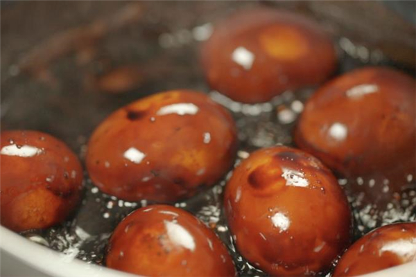 可樂鹵蛋的做法 可樂鹵蛋的熱量高嗎 可樂鹵蛋的做法 可樂鹵蛋的熱量高嗎