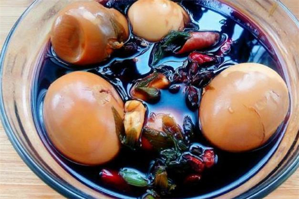 可樂鹵蛋的做法 可樂鹵蛋的熱量高嗎 可樂鹵蛋的做法 可樂鹵蛋的熱量高嗎