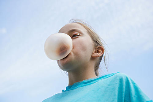 嚼過(guò)的口香糖是什么垃圾 嚼過(guò)的口香糖是不可回收垃圾嗎 嚼過(guò)的口香糖是什么垃圾 嚼過(guò)的口香糖是不可回收垃圾嗎