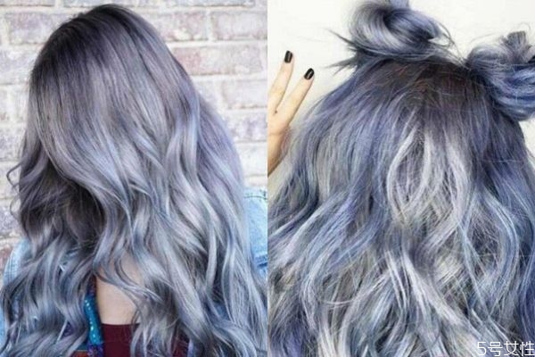 燙發(fā)和染發(fā)是分開還是應(yīng)該一起 燙發(fā)和染發(fā)的時(shí)間順序
