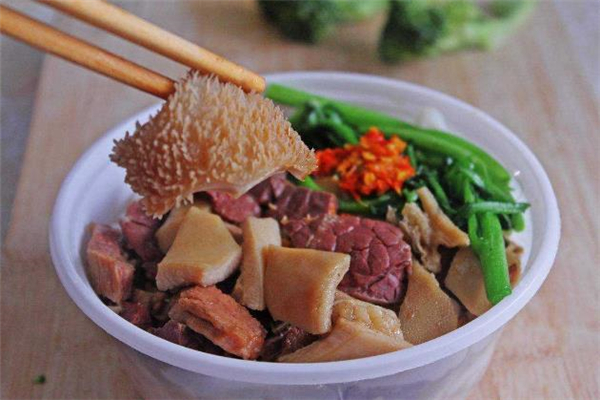 蘿卜牛雜的做法 蘿卜牛雜的配方 蘿卜牛雜的做法 蘿卜牛雜的配方