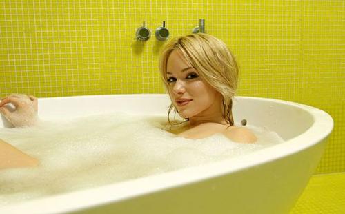 夏天可以天天泡澡嗎 泡澡對懷孕有影響嗎 夏天可以天天泡澡嗎 泡澡對懷孕有影響嗎