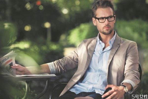 老公心里沒你的表現(xiàn) 老公心里有別人的跡象 老公心里沒你的表現(xiàn) 老公心里有別人的跡象