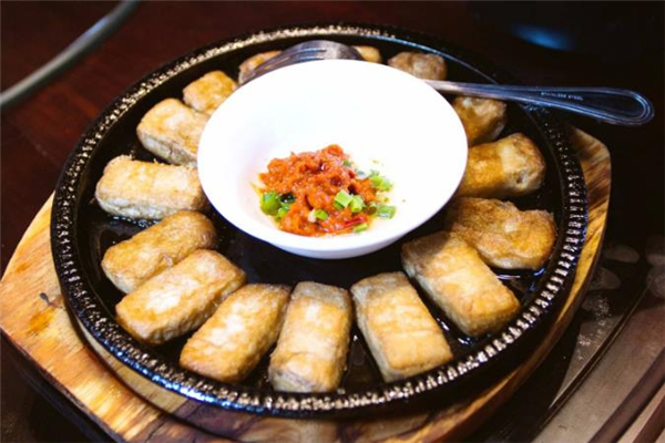 毛豆腐不能和什么一起吃 毛豆腐可以多吃嗎 毛豆腐不能和什么一起吃 毛豆腐可以多吃嗎